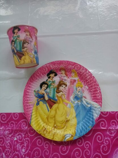 déco salle anniversaire princesses disney